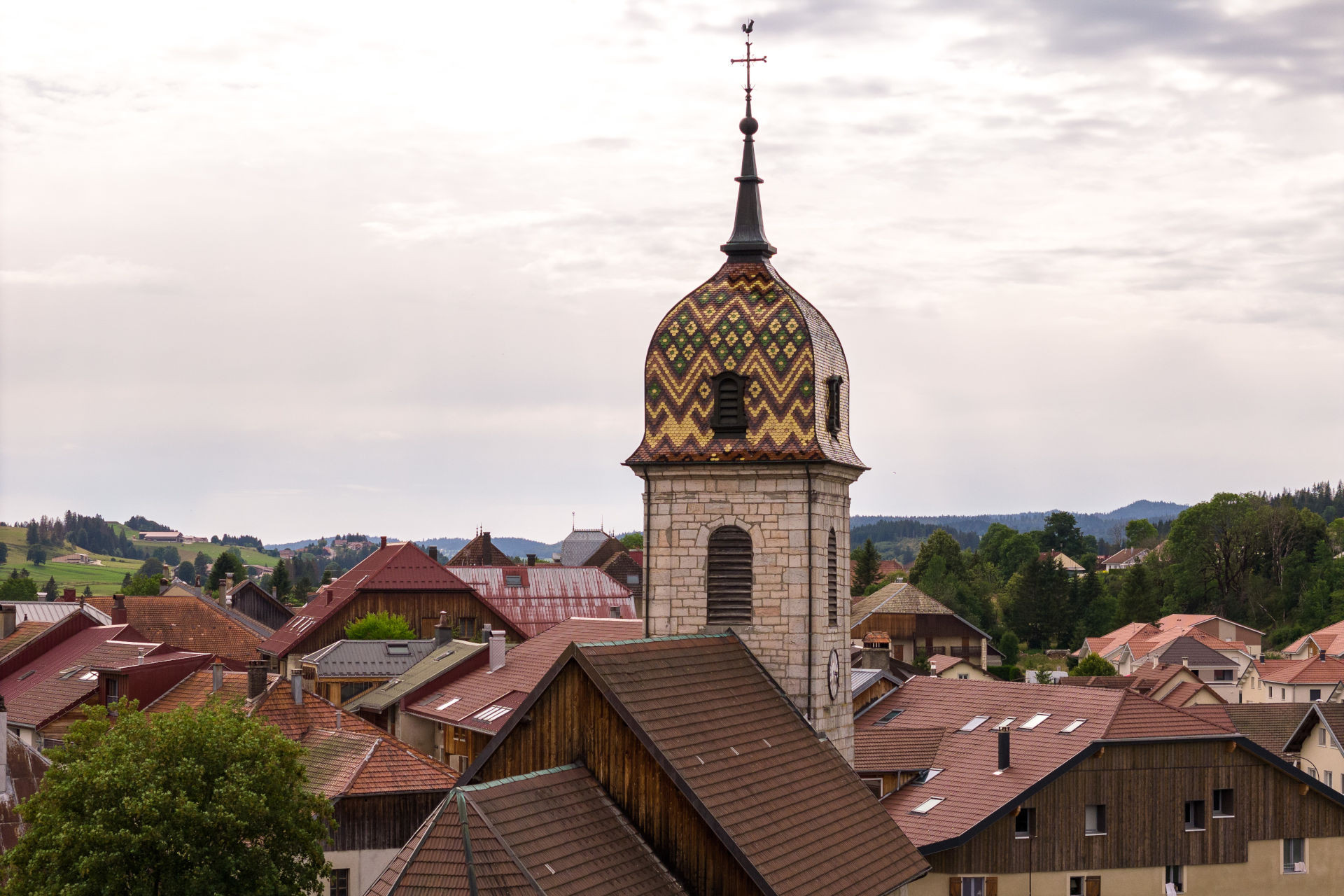 haut-doubs-eglise-clocher-histoire-patrimoine-tradition-cheni-films-1353