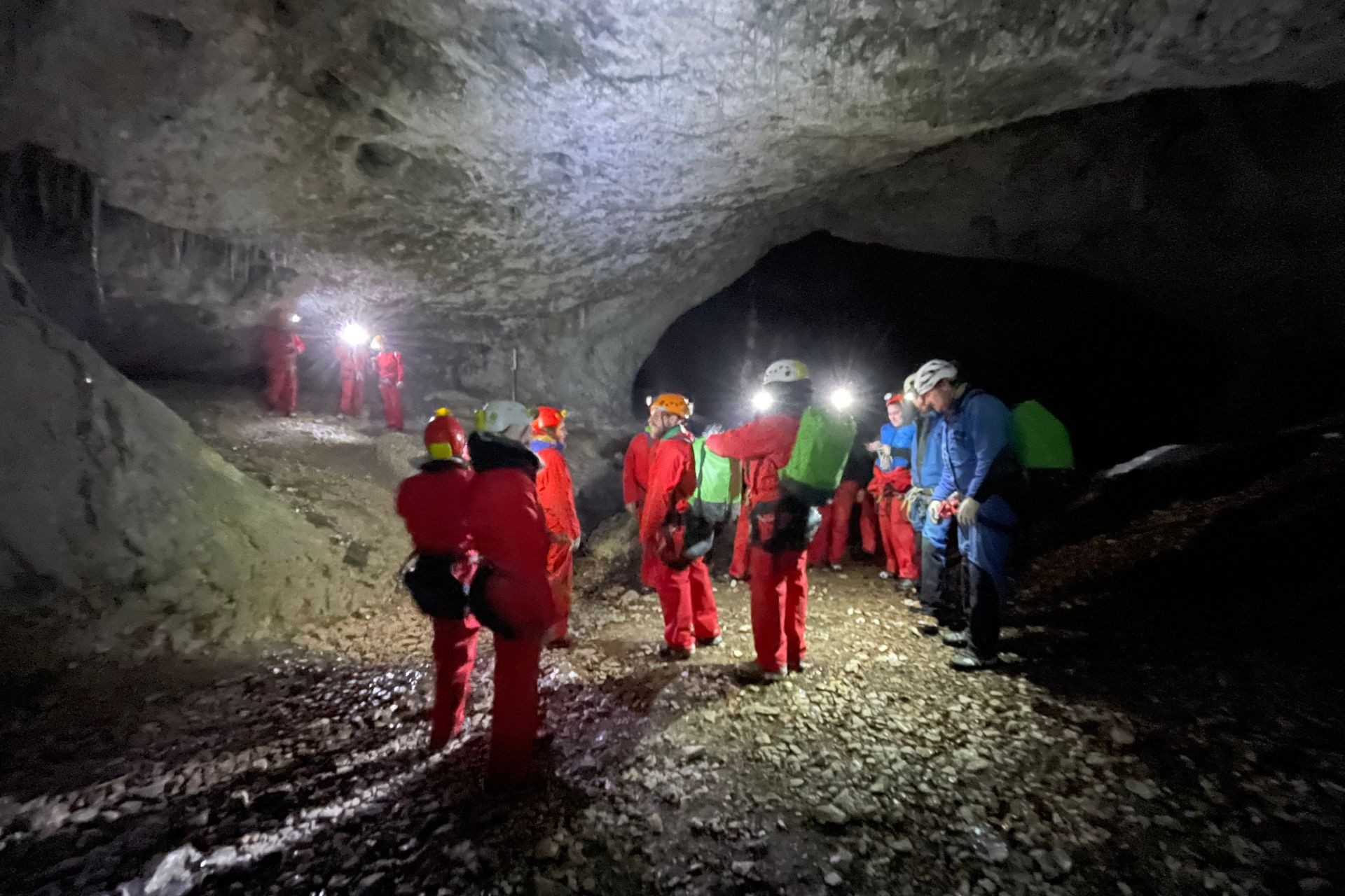 haut-doubs-speleo-fondue-sortie-equipe-decouverte-grotte-lea-blondeau-773