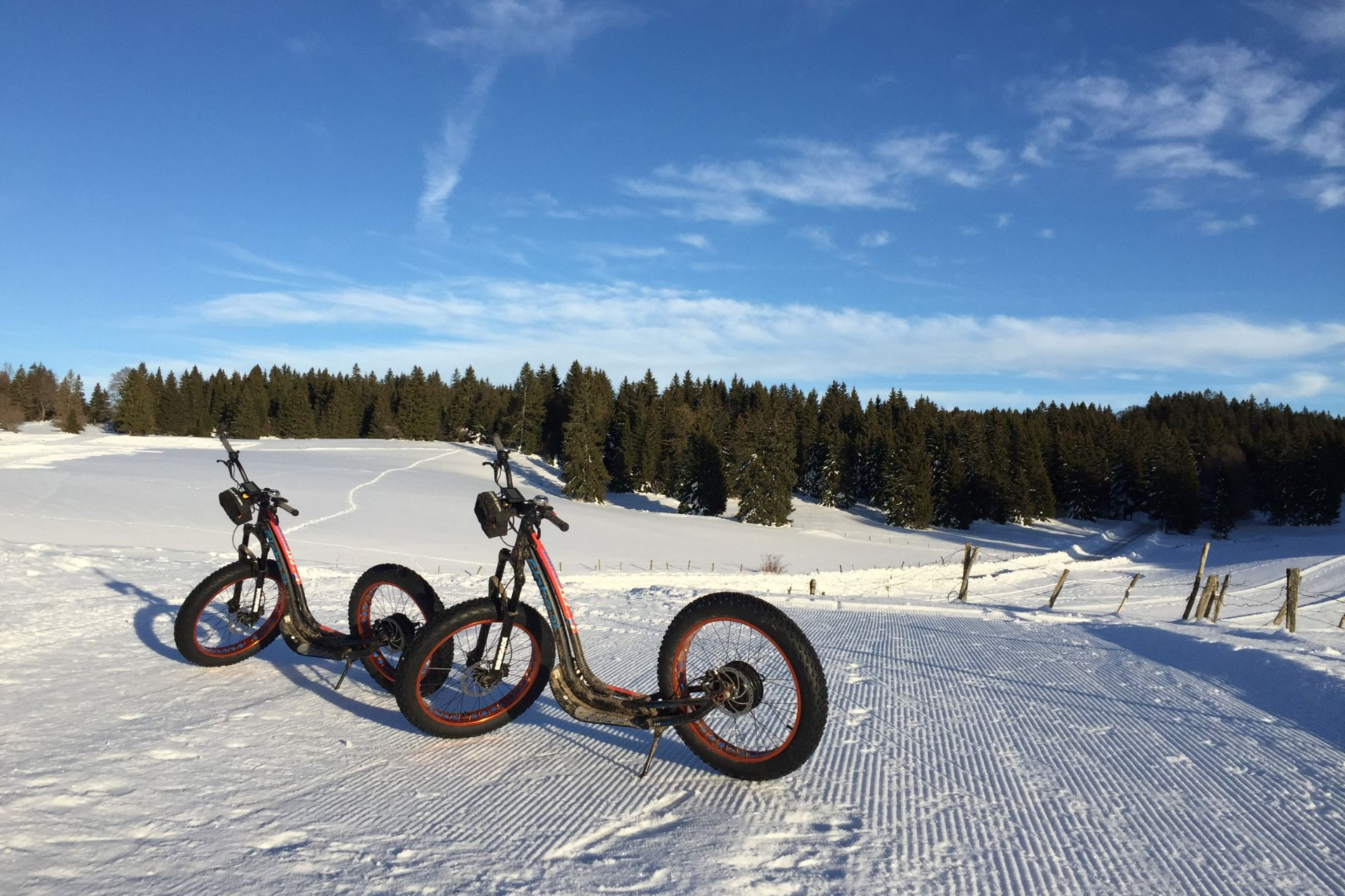 haut-doubs-trotinette-electrique-tout-terrain-neige-alpage-des-granges-raguin-mont-d-or-1356