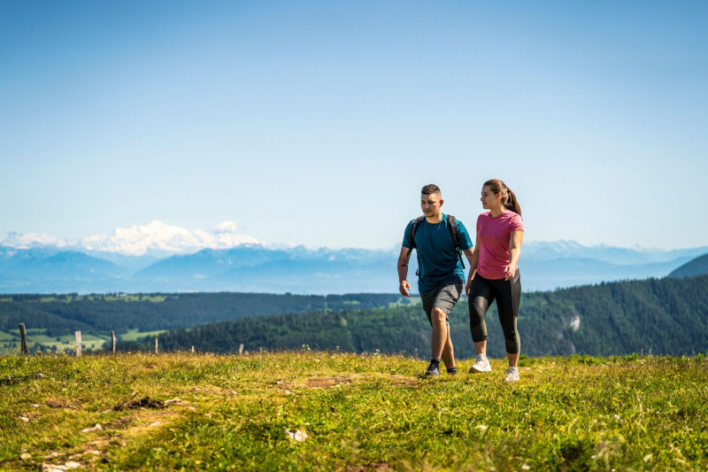 Itin&eacute;rance, Grandes travers&eacute;es, Via