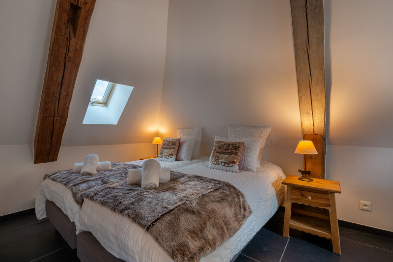 haut-doubs-geraniums-et-neige-fraiche-clolot-h-l-ne-51