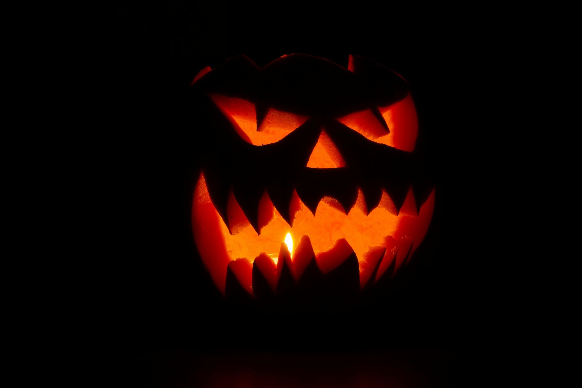 Halloween - &copy; Bastian Riccardi de Pexels