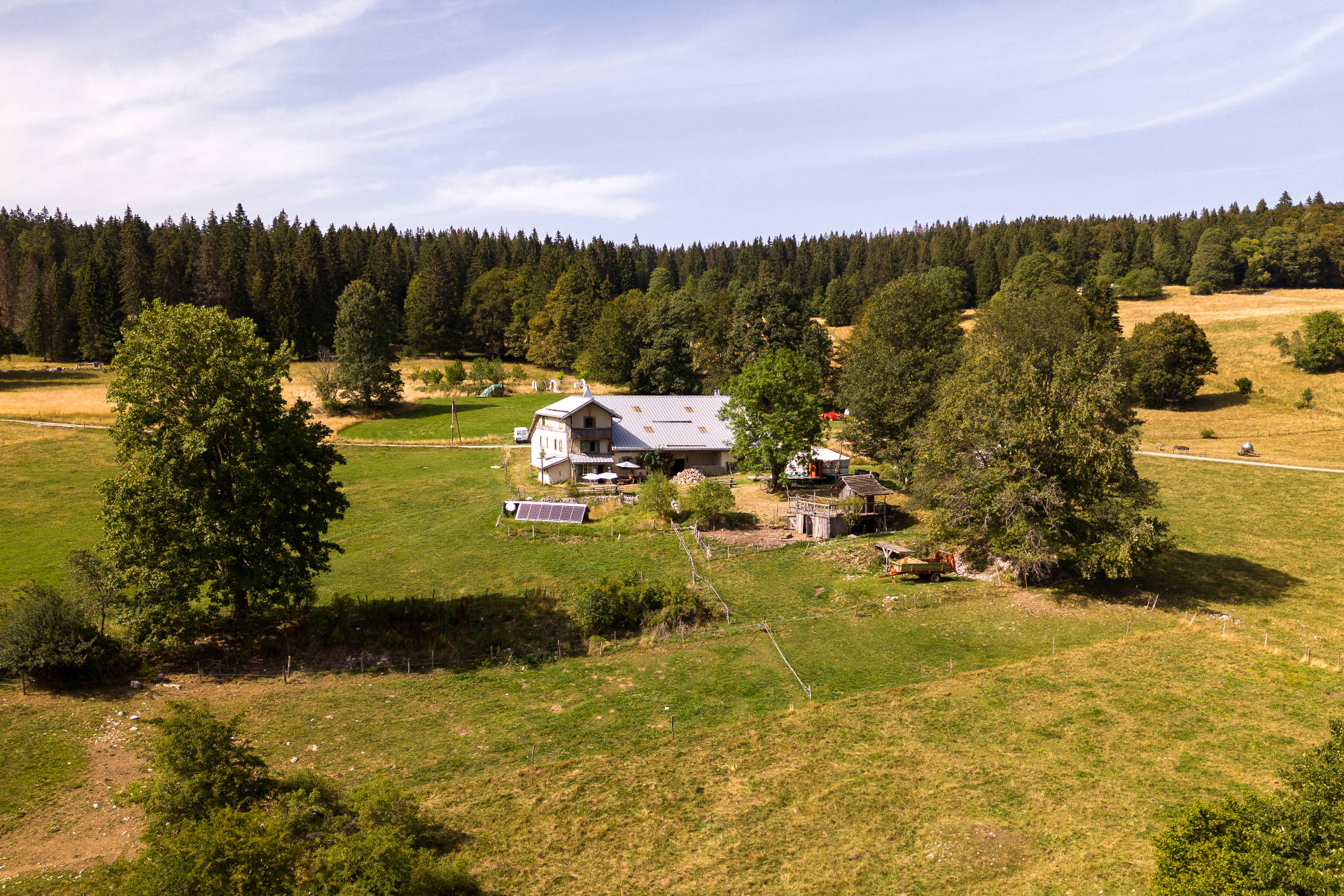 haut-doubs-chalet-alpage-la-petite-echelle-cheni-films-148770 - &copy; Cheni Films