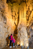 LA GRANDE COLONNE YlBR Vallorbe Grottes © www.vincentbourrut.ch