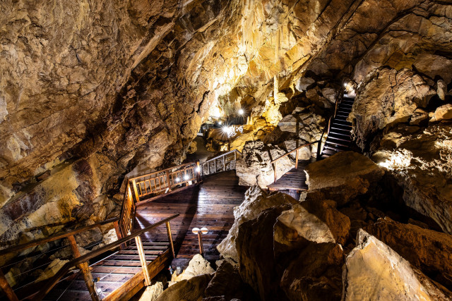CATHEDRAL YlBR Vallorbe Grottes © www.vincentbourrut.ch 13