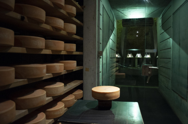 CAVE FROMAGE