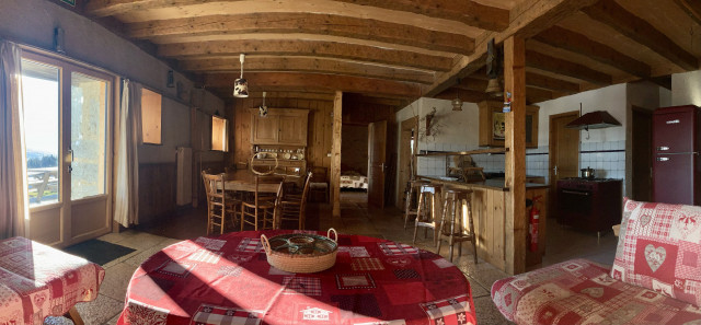 Salle rez-de-chaussée