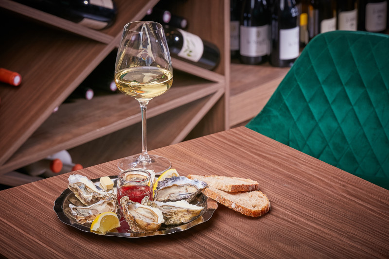 Au Domaine Pontarlier Bar Caviste