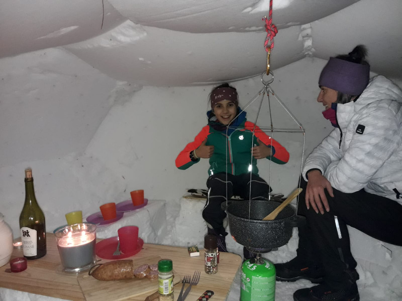 fondue_igloo_ski_backcountry
