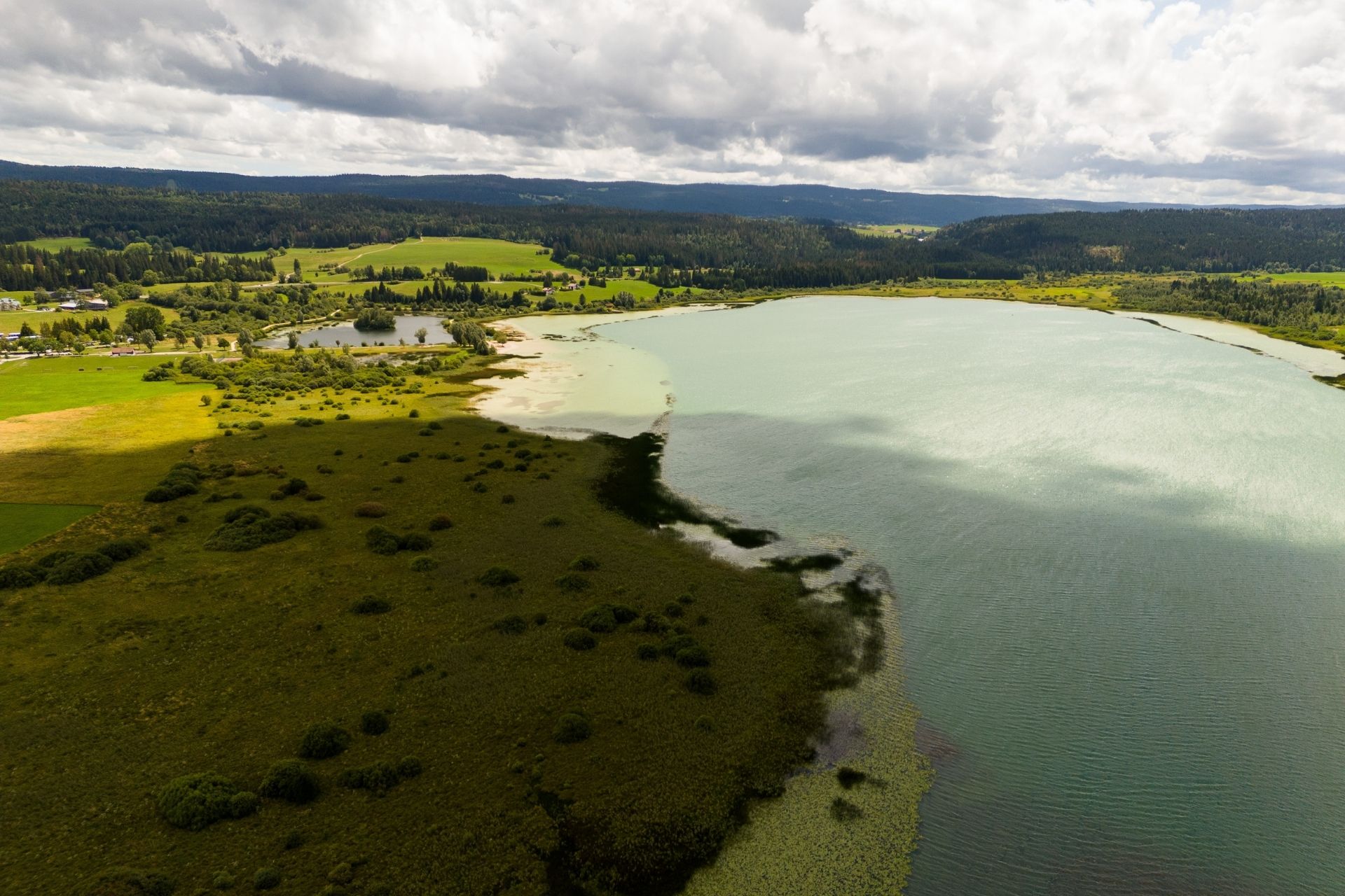Réserve naturel et lac de Remoray - &copy; Cheni Films