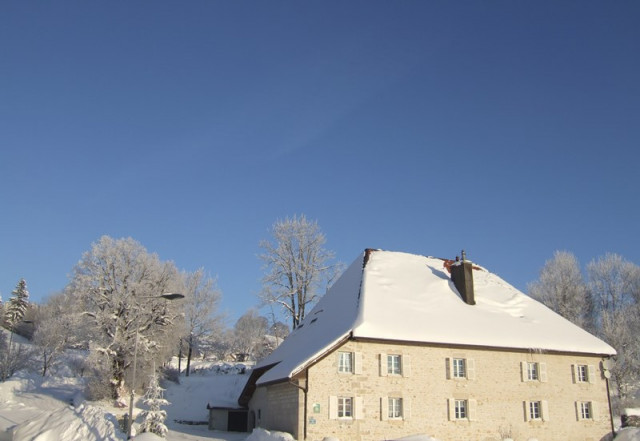 Le Petit Sarrageois - La maison sous la neige