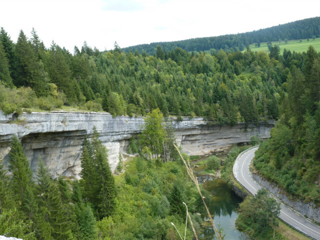 Nos roches dans les méandres du Doubs