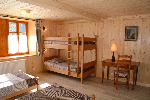 Chambre 4 lits 1 pers.