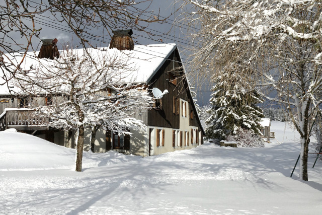 Gîtes Les Dussau en hiver alt. 1140 m)