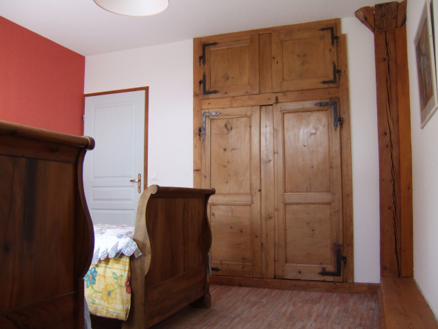 2ème chambre de l'étage  lit110 et lit 90