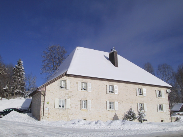 La maison sous la neige
