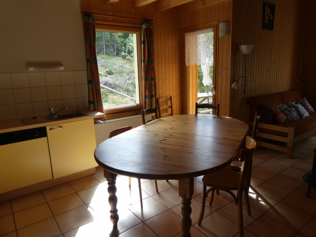 Chalet Epervière - cuisine salon