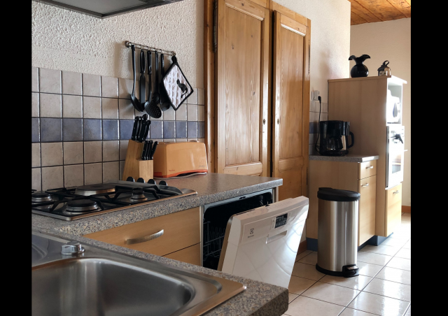 Le Petit Sarrageois - Coin cuisine