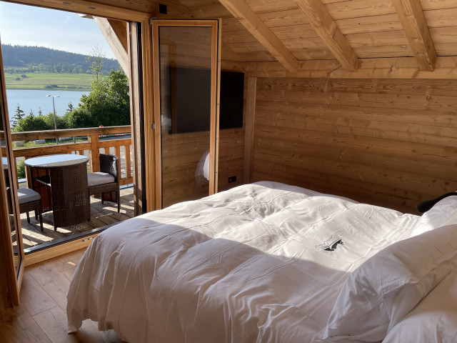 Vue Chambre principale ChaletsCoeurduLac fr