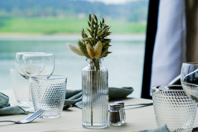 Croisière repas bateau du Lac Saint Point Malbuisson
